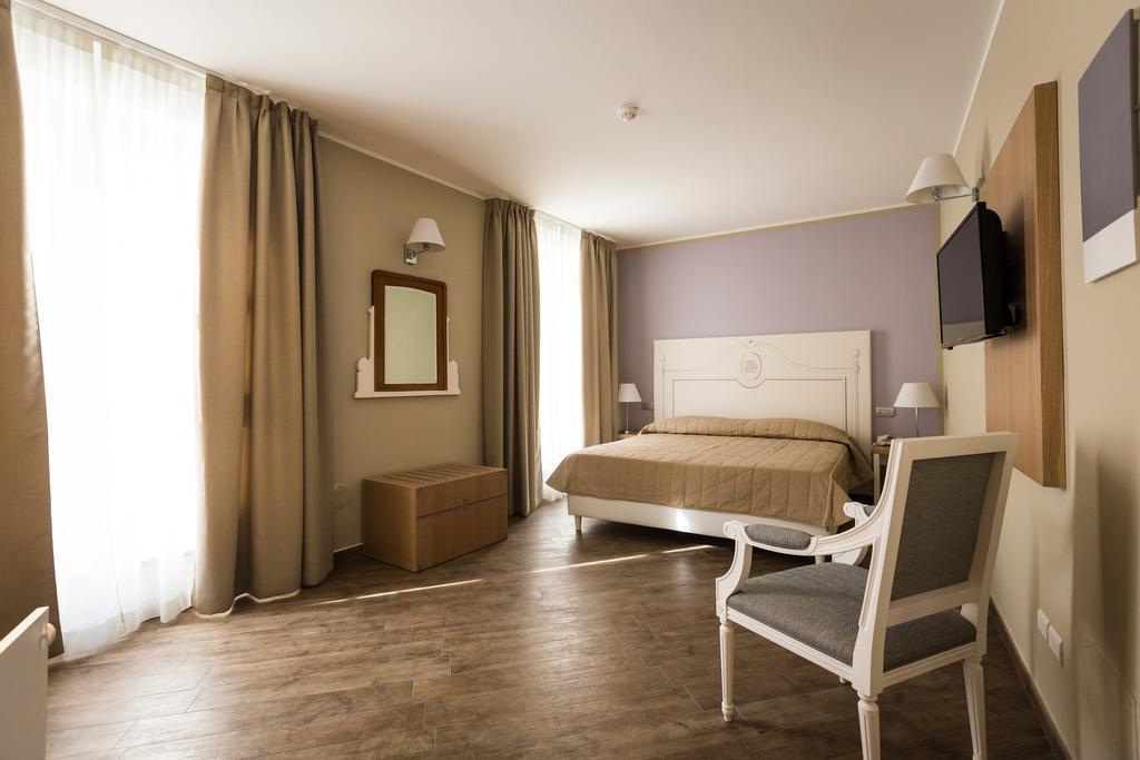 Hotel Monteverde Acqui Terme Exterior foto